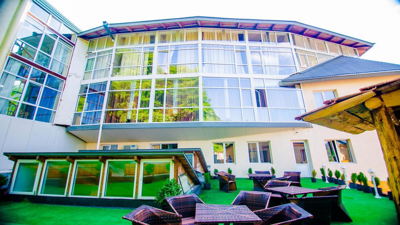 Guest House Borjomi Exteriör bild