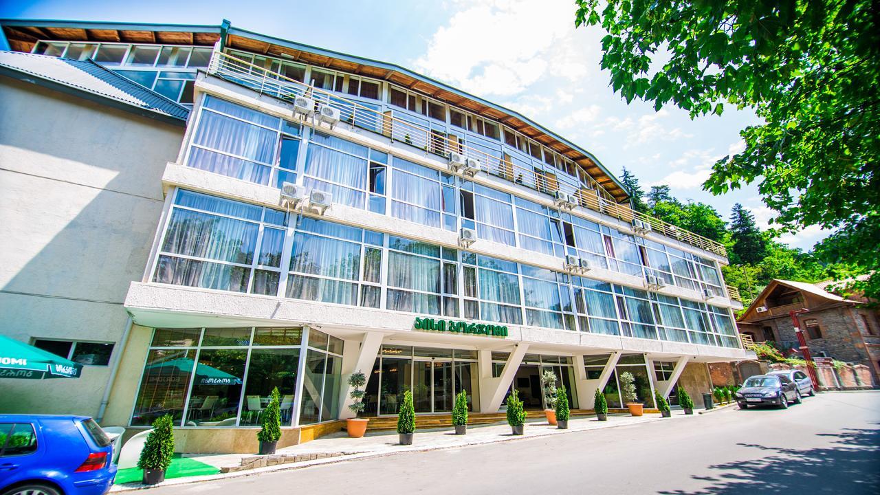 Guest House Borjomi Exteriör bild
